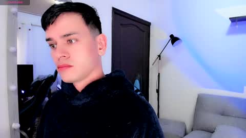 Snapshot of joe_jhonson chatting on February 5, 11:23 am joe jhonson online show from February 5, 11:23 am