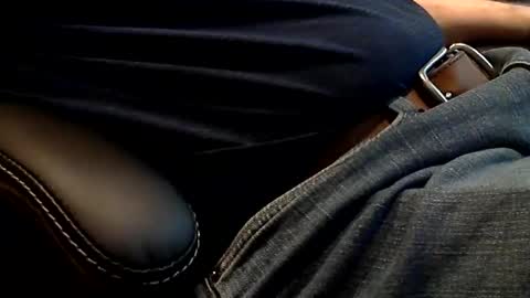 Snapshot of joebutler6970 chatting on February 6, 12:48 am joebutler6970 online show from February 6, 12:48 am