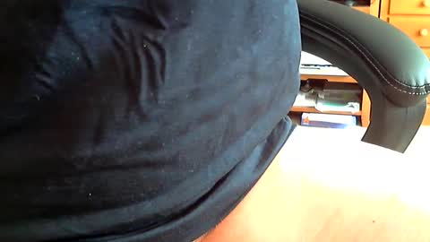 Snapshot of joebutler6970 chatting on April 11, 7:07 pm joebutler6970 online show from April 11, 7:07 pm