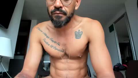 Snapshot of joel_beekman13 chatting on February 9, 7:41 pm Joel Beekman online show from February 9, 7:41 pm