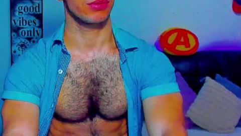 Snapshot of joel_ferreira chatting on December 5, 8:55 pm Joel online show from December 5, 8:55 pm