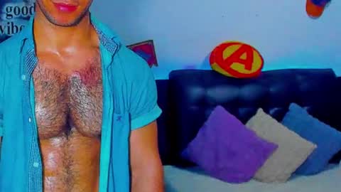 Snapshot of joel_ferreira chatting on December 15, 10:15 pm Joel online show from December 15, 10:15 pm