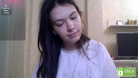 Jennifer online show from June 1, 6:20 pm