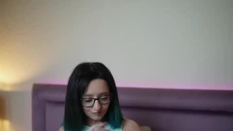 Snapshot of joelleapril chatting on May 28, 9:12 pm Joelle online show from May 28, 9:12 pm