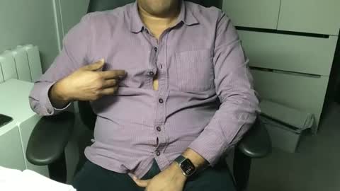 Snapshot of joeshades21 chatting on January 13, 7:31 pm joeshades21 online show from January 13, 7:31 pm