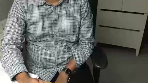 Snapshot of joeshades21 chatting on January 17, 9:28 am joeshades21 online show from January 17, 9:28 am