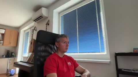 Jogger1991 online show from August 2, 12:25 pm
