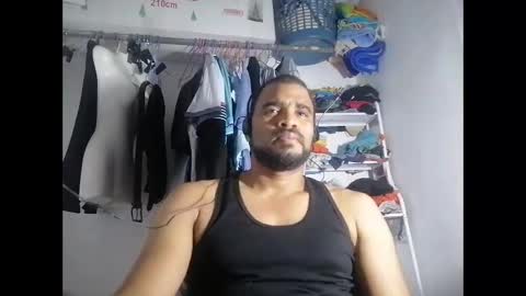 Snapshot of johan2222222222 chatting on February 11, 7:44 am johan2222222222 online show from February 11, 7:44 am