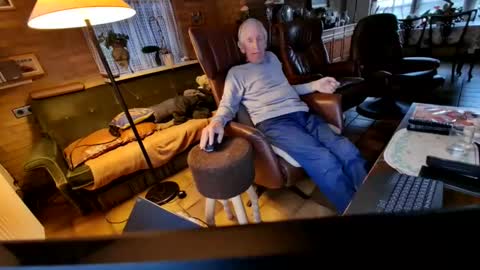 johan7 heet online show from April 12, 6:13 pm