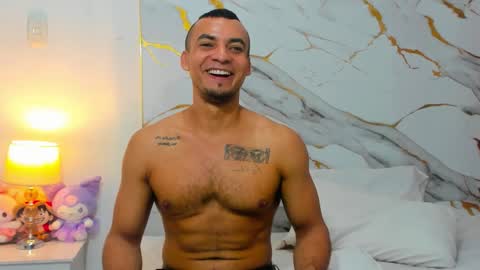 Snapshot of johan_miller1 chatting on October 25, 11:29 am johan online show from October 25, 11:29 am