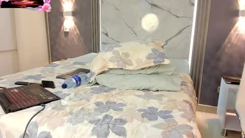 Johan Williams online show from November 5, 2:00 am