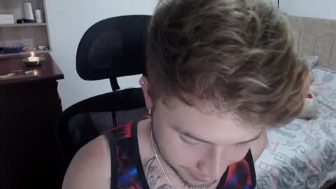 JOHAN independient model online show from December 20, 4:42 am