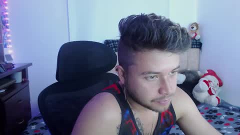 JOHAN independient model online show from September 16, 2:51 pm