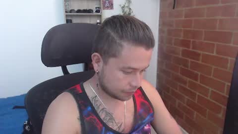 Snapshot of johanleonsweetboy chatting on June 12, 7:02 pm JOHAN independient model online show from June 12, 7:02 pm
