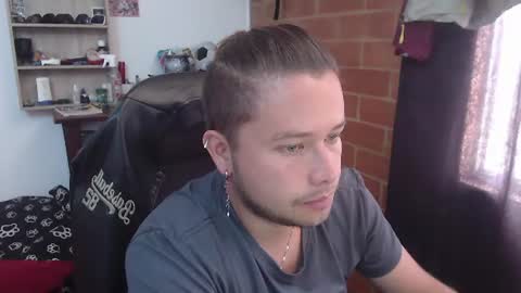 Snapshot of johanleonsweetboy chatting on June 16, 5:59 pm JOHAN independient model online show from June 16, 5:59 pm