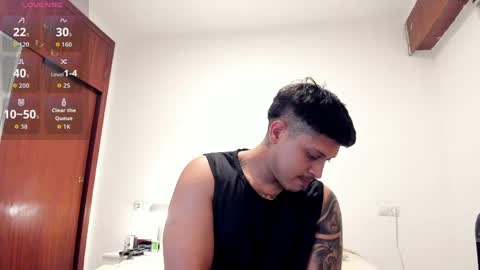 Snapshot of johansmith__ chatting on May 30, 8:28 pm Johan Smith online show from May 30, 8:28 pm