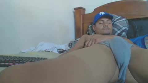 Snapshot of johantorres19 chatting on January 19, 9:23 pm johantorres19 online show from January 19, 9:23 pm