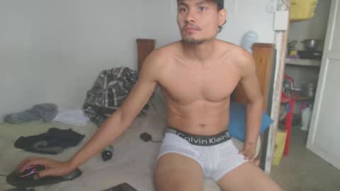 Snapshot of johantorres19 chatting on February 6, 1:32 pm johantorres19 online show from February 6, 1:32 pm
