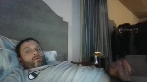 john0131739980 online show from December 23, 6:00 am