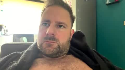 john281985 online show from May 10, 6:18 am