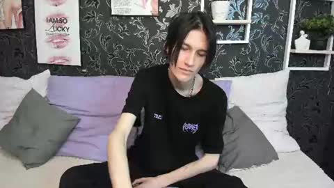 john__strong online show from June 20, 3:15 pm