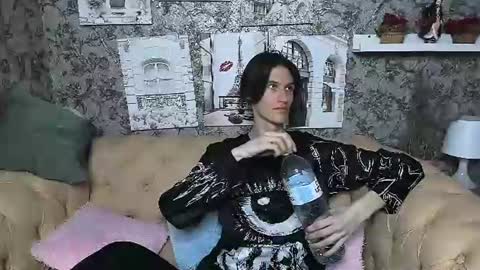 john__strong online show from July 15, 3:17 pm