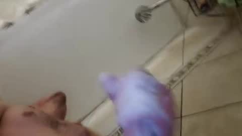 Snapshot of john_jacob_jingle_93 chatting on December 31, 3:53 pm john_jacob_jingle_93 online show from December 31, 3:53 pm