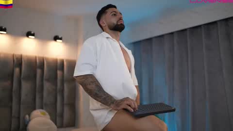 john online show from March 4, 9:21 pm