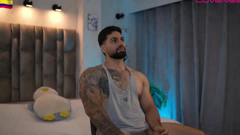 john online show from April 12, 8:36 pm