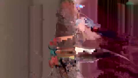 Snapshot of john_morocco chatting on April 20, 12:30 pm john_morocco online show from April 20, 12:30 pm