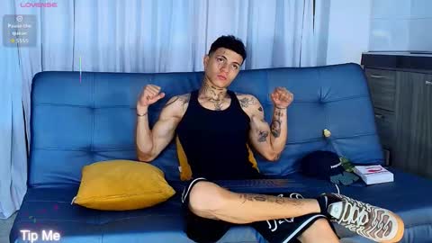 Snapshot of john_mystic chatting on September 11, 4:23 am Jhon Mystic online show from September 11, 4:23 am