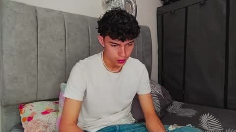 John Vichenso online show from December 15, 9:53 pm