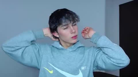 John Vichenso online show from November 24, 9:47 pm