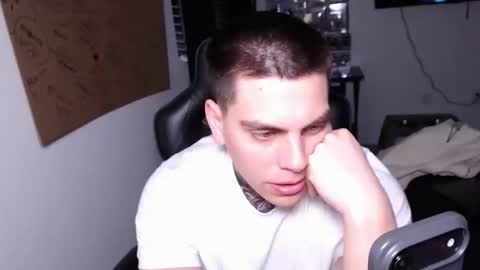 Snapshot of johnafterdark chatting on February 28, 2:01 am JAXX online show from February 28, 2:01 am