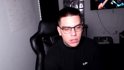 Snapshot of johnafterdark chatting on March 20, 1:32 am JAXX online show from March 20, 1:32 am