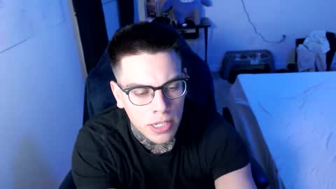 Snapshot of johnafterdark chatting on March 26, 3:56 am JAXX online show from March 26, 3:56 am