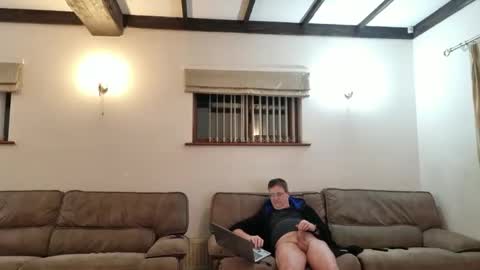 Snapshot of johnathan_stuart33 chatting on March 15, 11:00 pm johnathan_stuart33 online show from March 15, 11:00 pm