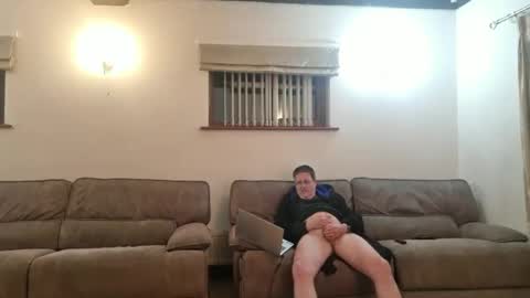 Snapshot of johnathan_stuart33 chatting on May 17, 1:14 am johnathan_stuart33 online show from May 17, 1:14 am
