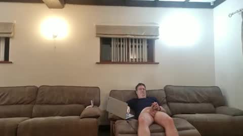 Snapshot of johnathan_stuart33 chatting on May 25, 12:05 am johnathan_stuart33 online show from May 25, 12:05 am
