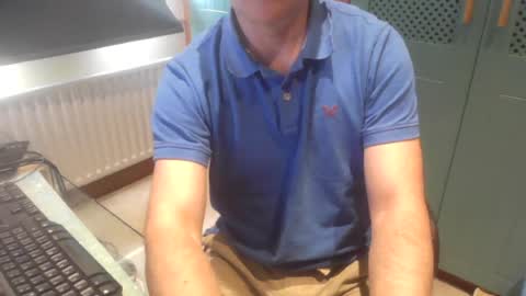 Snapshot of johndrake7 chatting on July 1, 9:55 am johndrake7 online show from July 1, 9:55 am