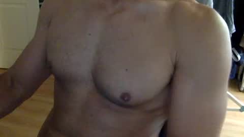 Snapshot of johnhotxxxx chatting on December 12, 6:36 am LETSPLAY online show from December 12, 6:36 am