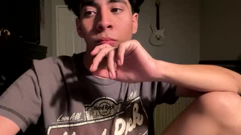 Snapshot of johnj188 chatting on October 19, 7:20 am johnj188 online show from October 19, 7:20 am