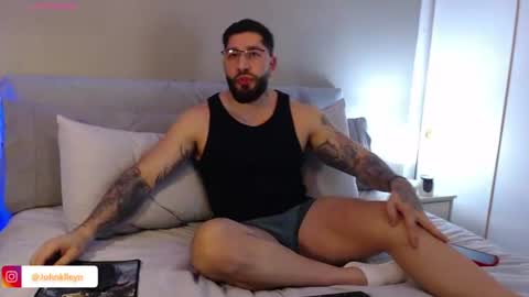 Snapshot of johnklleyn chatting on July 15, 8:36 pm john online show from July 15, 8:36 pm