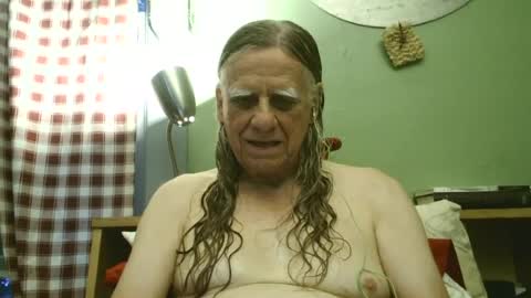 johnnieq1971 online show from July 6, 1:02 am