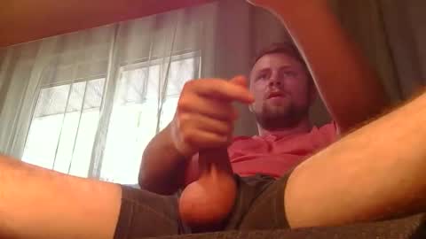 johnny_bravo82 online show from May 30, 11:13 pm
