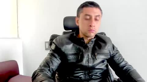 Johnny online show from February 11, 8:14 pm