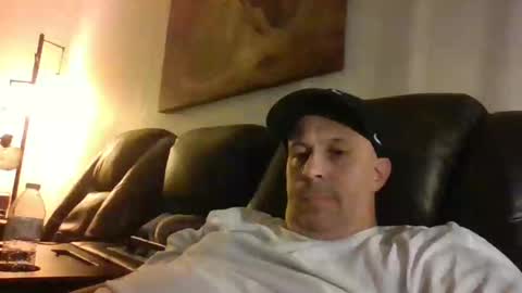 Snapshot of johnnycb7 chatting on November 10, 6:51 pm johnnycb7 online show from November 10, 6:51 pm