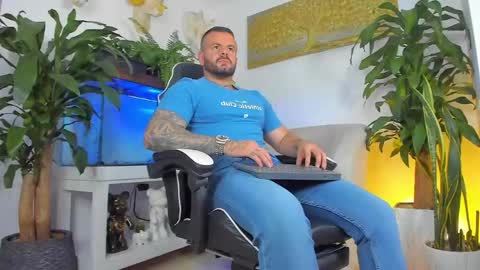 JOHNNY online show from April 14, 12:49 am