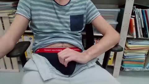 Snapshot of johnx_73 chatting on December 6, 12:05 pm John online show from December 6, 12:05 pm