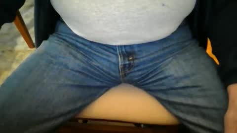 Snapshot of johnxxx549 chatting on April 2, 12:03 pm johnxxx549 online show from April 2, 12:03 pm